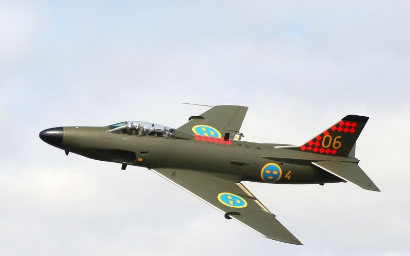 Шведский истребитель j-32