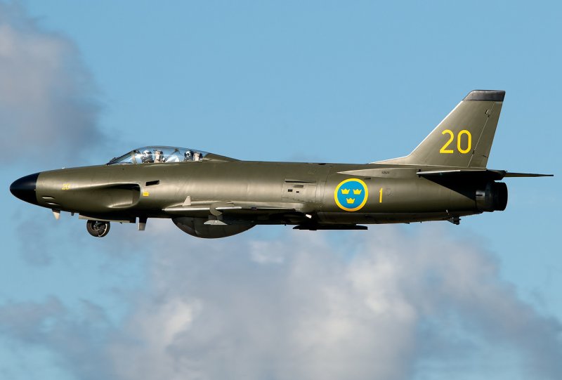 Saab j-32