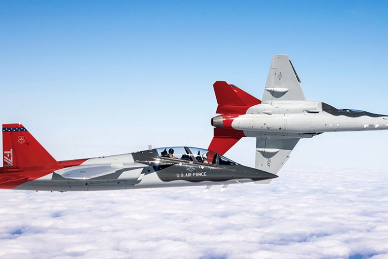Самолет Saab Jas-39b/d Gripen