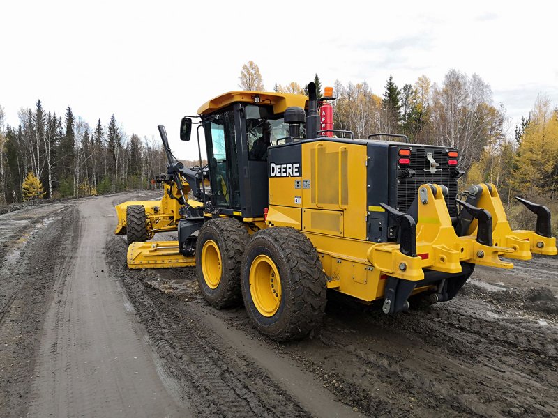 Автогрейдер John Deere 772g