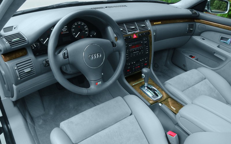 Audi s8 2001