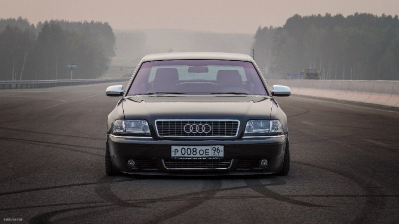 Audi s8 2000