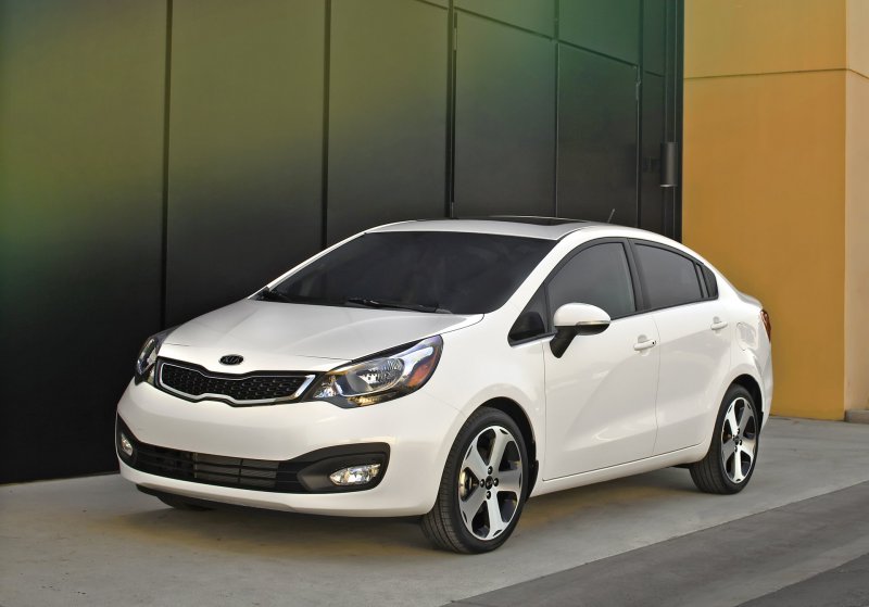 Kia Rio 3 2013 седан
