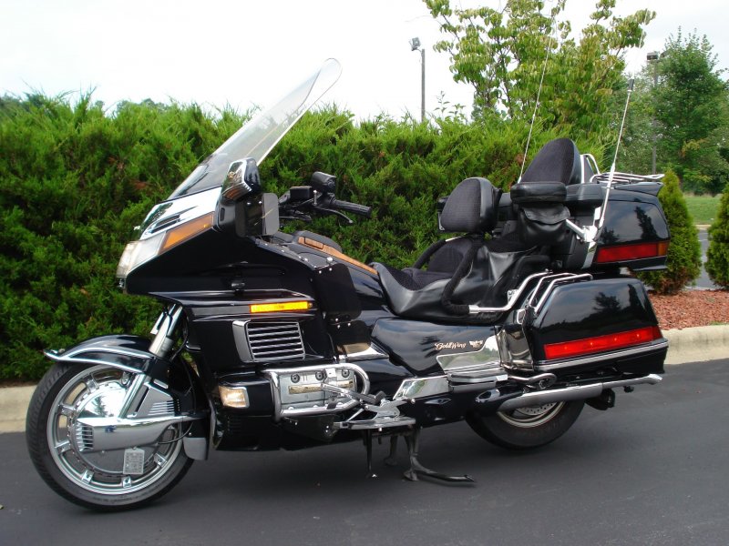 Мотоцикл Honda Gold Wing
