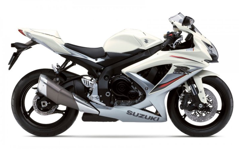 Судзуки GSX R 750