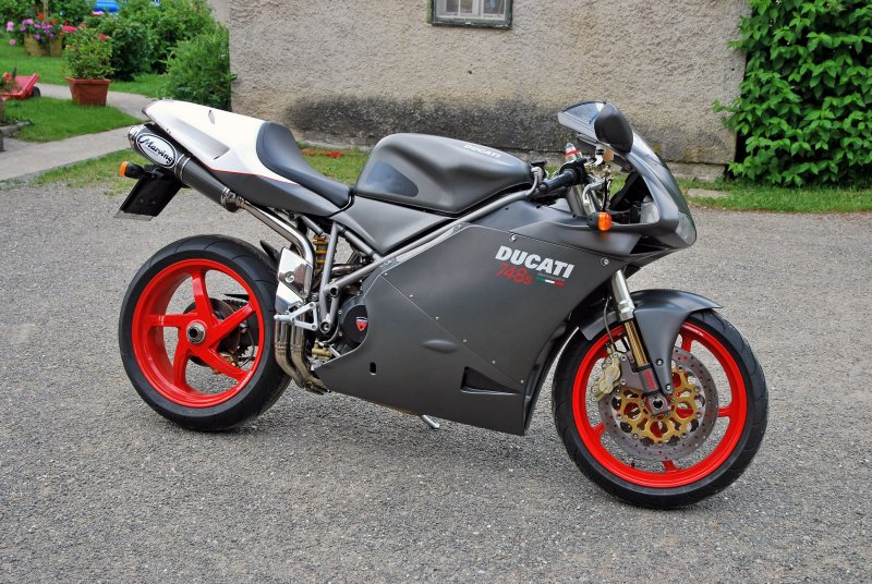 Ducati 600 New