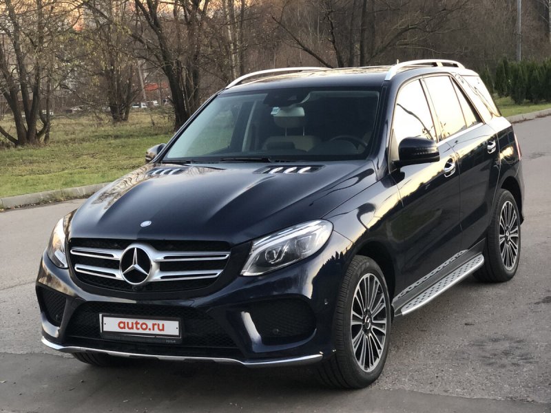 Мерседес-Бенц GLE 300 D