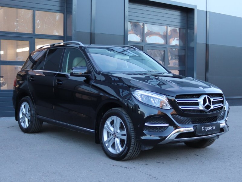 Мерседес GLA 300