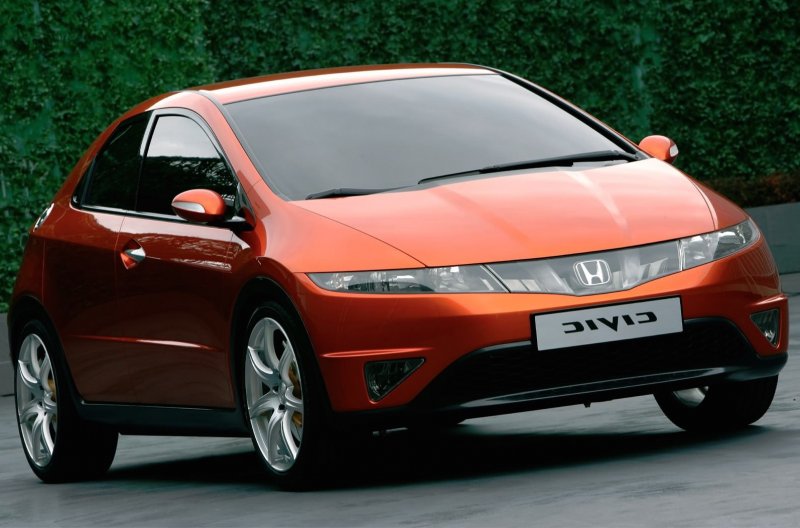 Honda Civic 5d 8 поколение