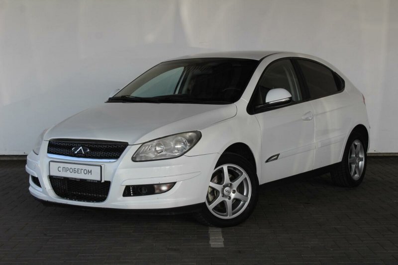 Chery m11 хэтчбек белый