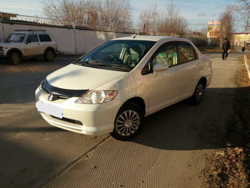Honda Fit Aria 2006