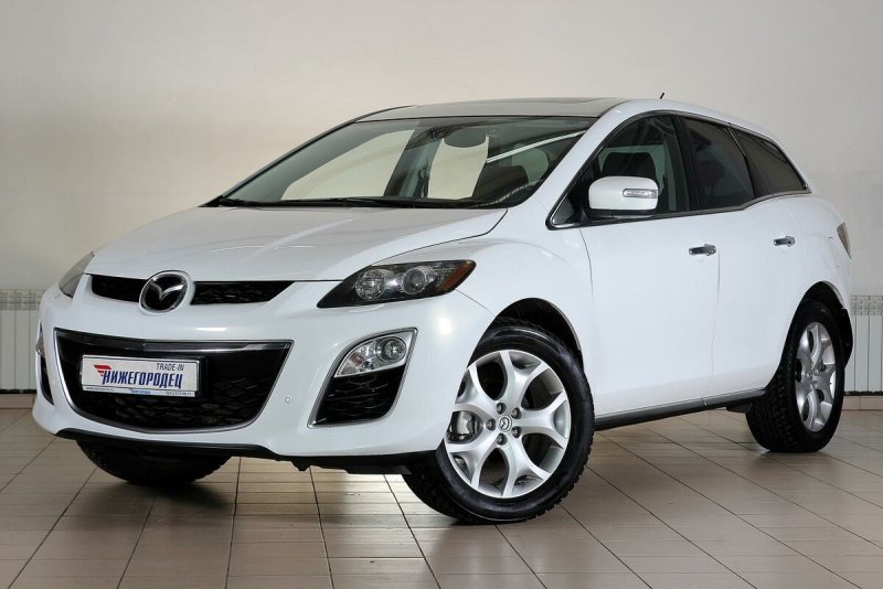 Mazda CX 7 белая