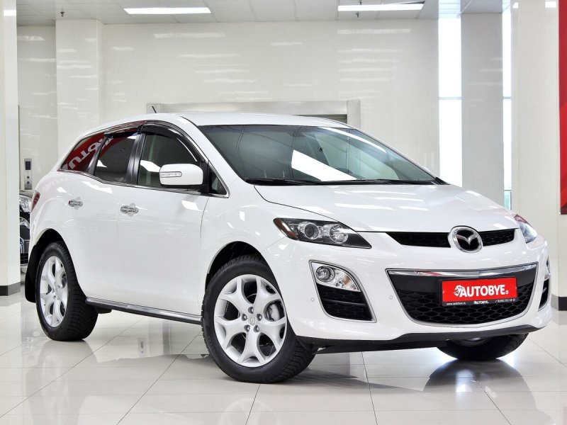 Mazda CX 7 белая