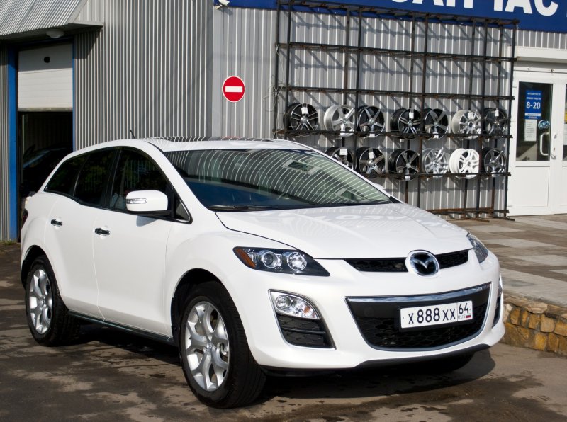 Mazda CX 7 белая