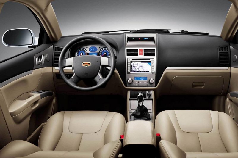 Geely Emgrand седан