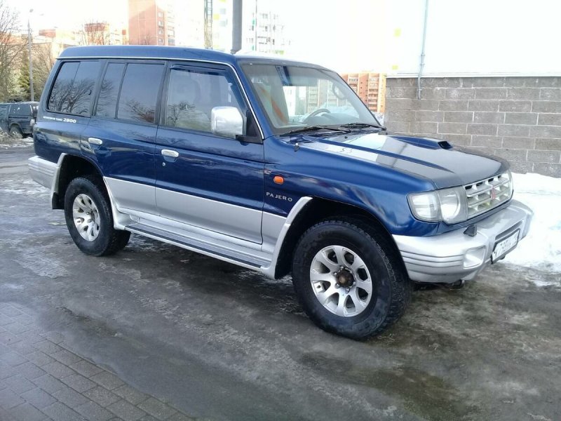 Mitsubishi Pajero 3.0 1998