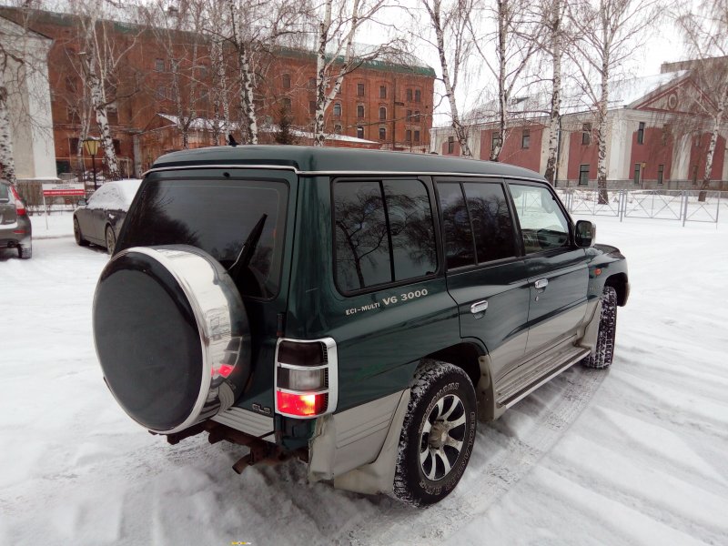 Mitsubishi Montero 1999