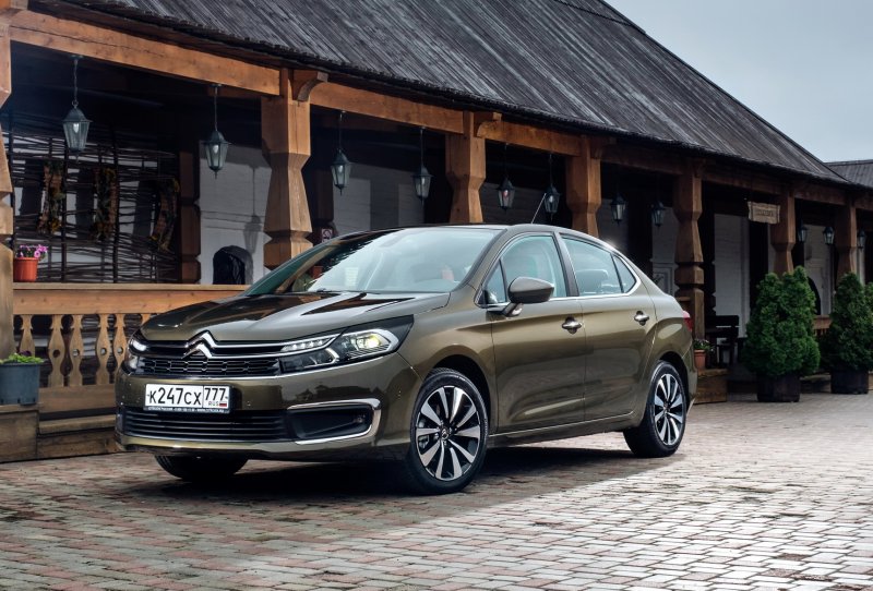Citroen c4 2014 год седан белый