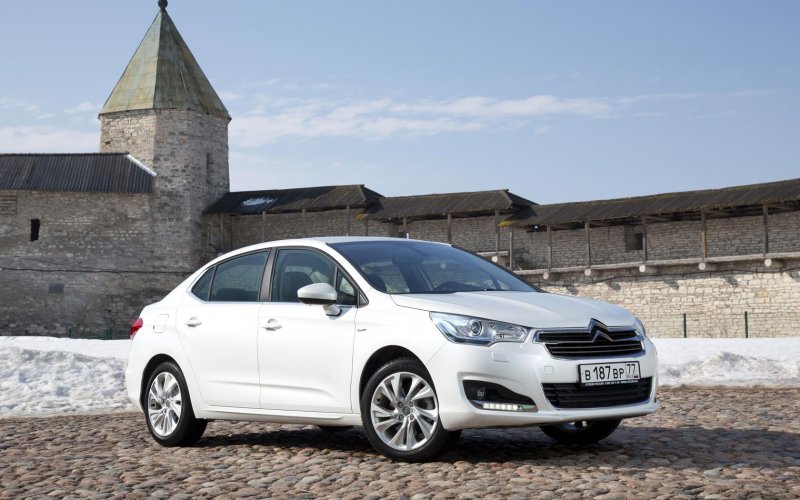 Citroen c4 sedan