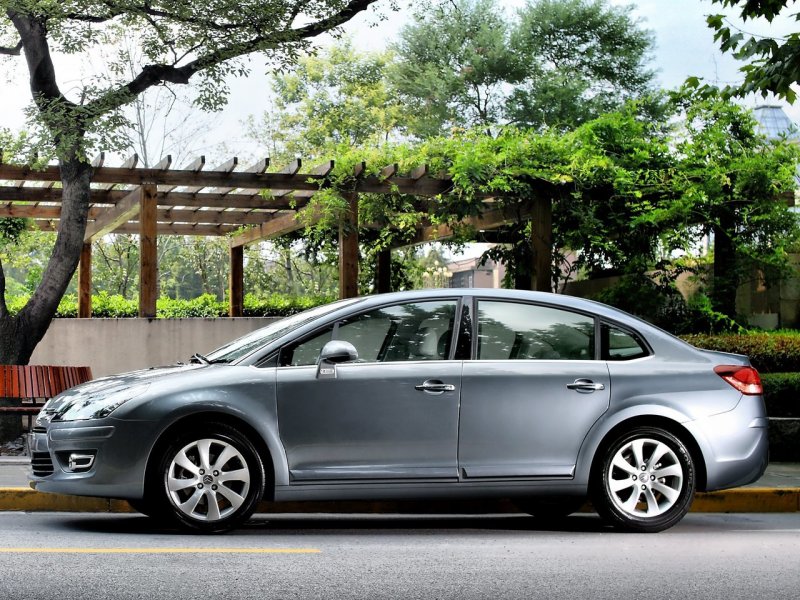Citroen c4 sedan