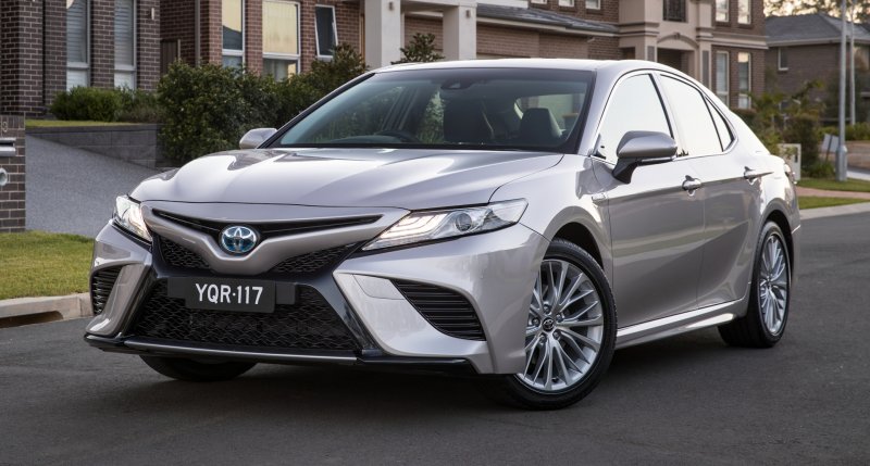 Toyota Camry v70 2018