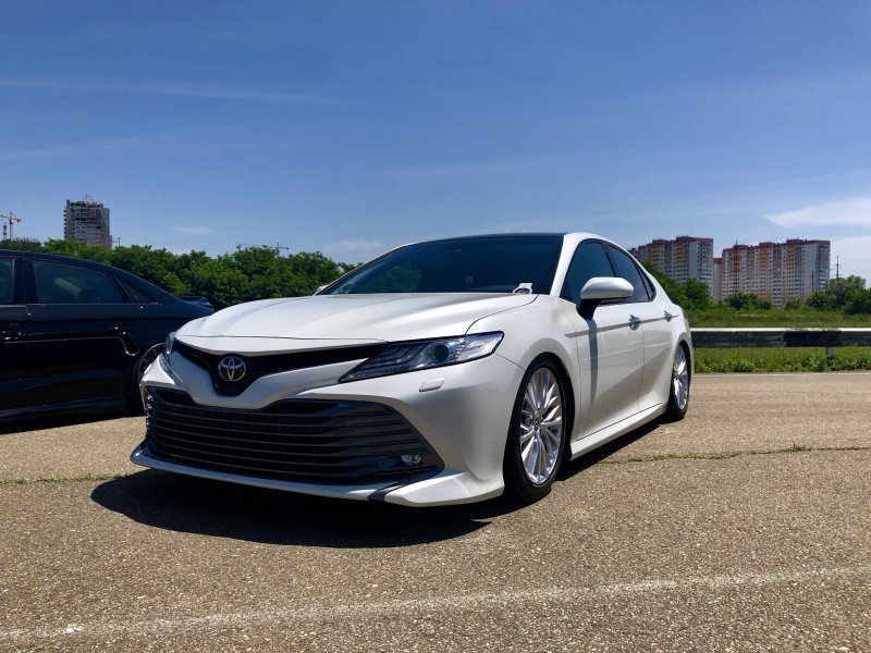 Toyota Camry 70