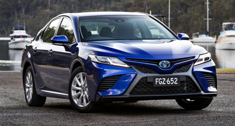 Toyota Camry v70 2018
