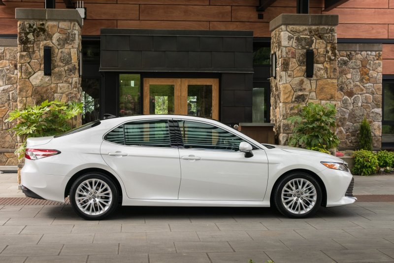 Toyota Camry xv70