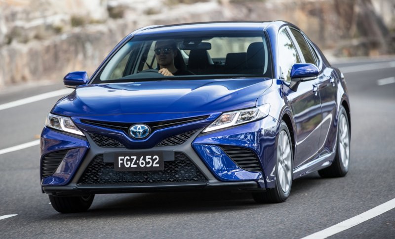 Toyota Camry Hybrid 2020