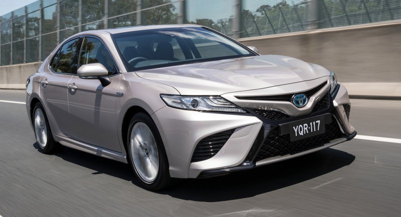 Toyota Camry xv70 2017