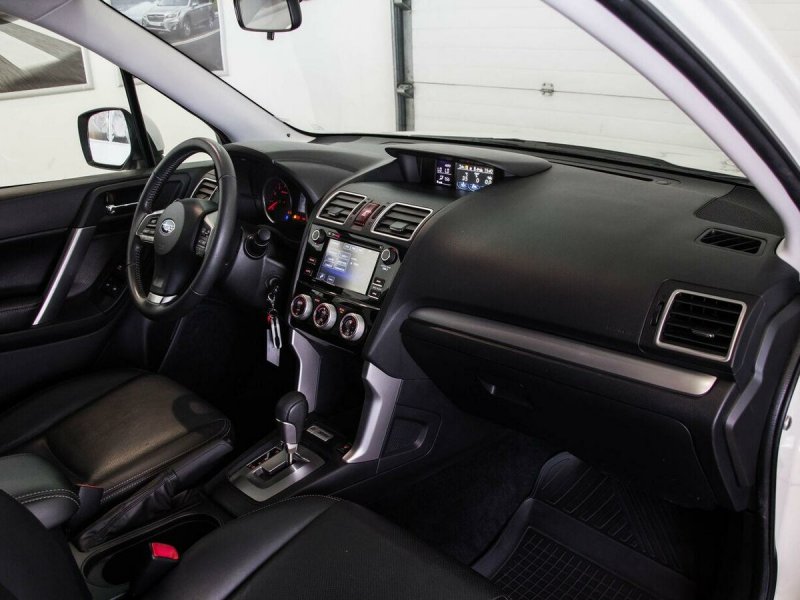 Subaru Forester 4 поколения