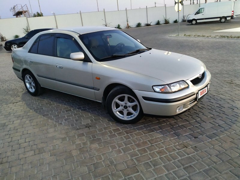Mazda 1998 года