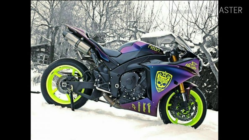 Suzuki GSX R 750 фиолетовый