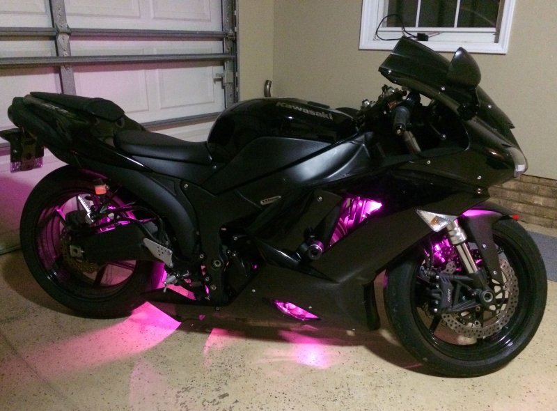 Yamaha r1 фиолетовый