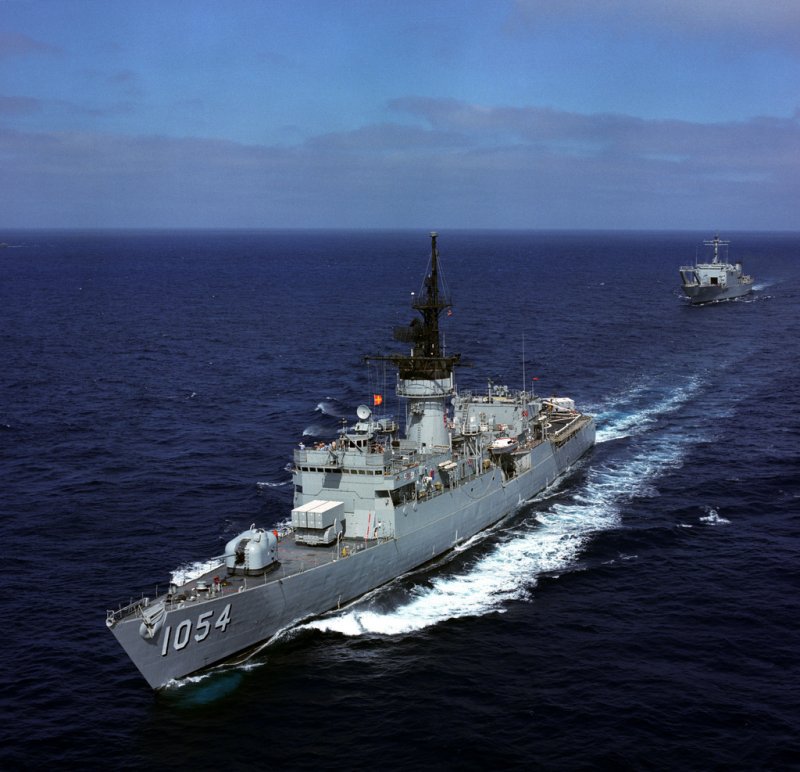 Фрегат USS Garcia (FF-1040)