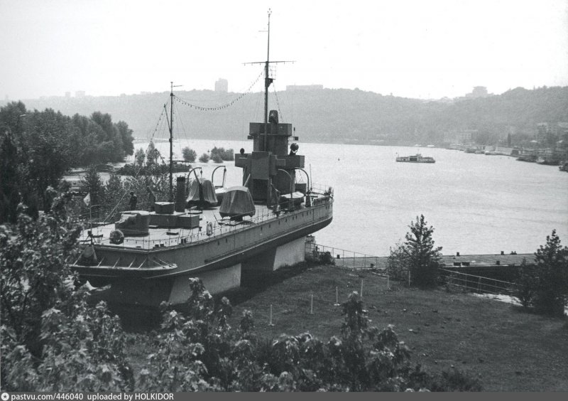 Монитор пр.1190 Хасан