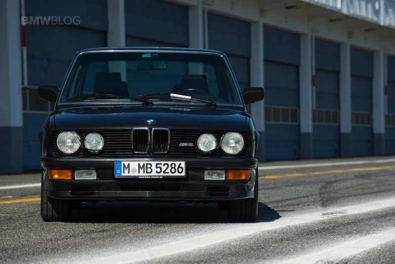 BMW е28 м5