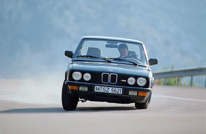 BMW e28 m5