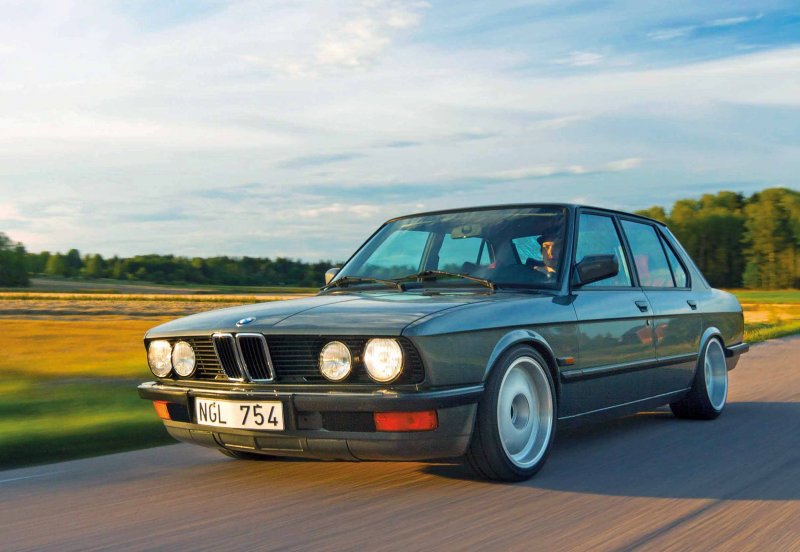 BMW 3 e28