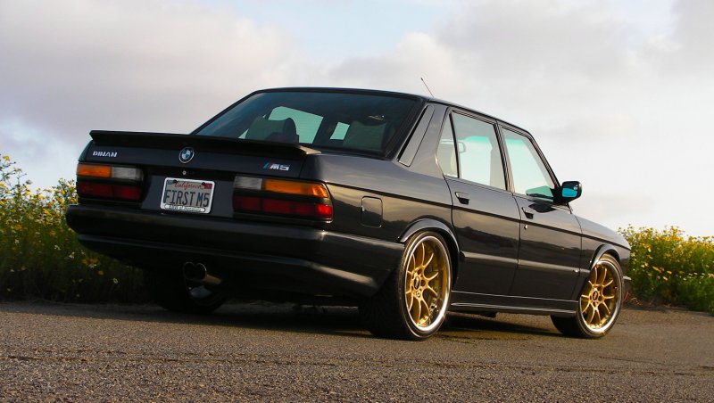 1988 BMW e28 m5