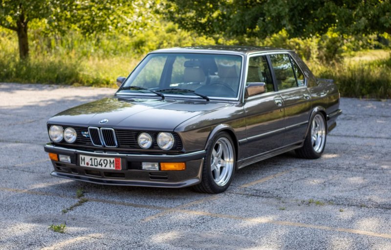 BMW 535 e28