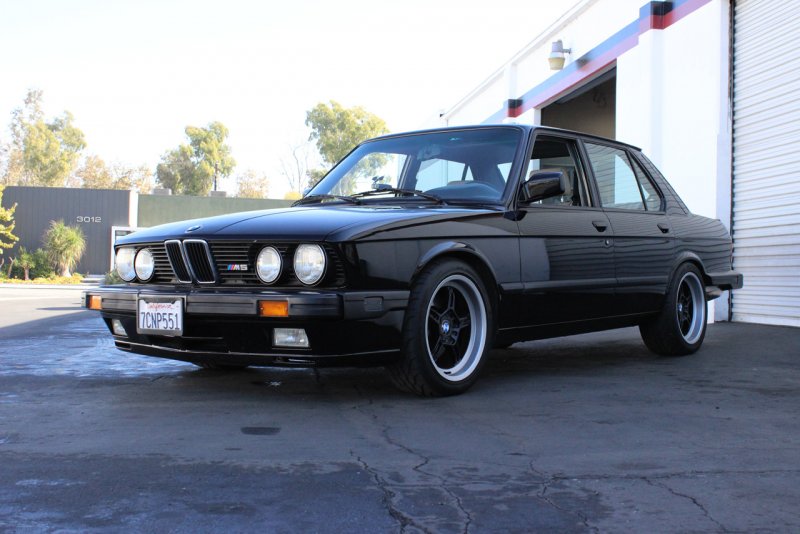 BMW e28 m5