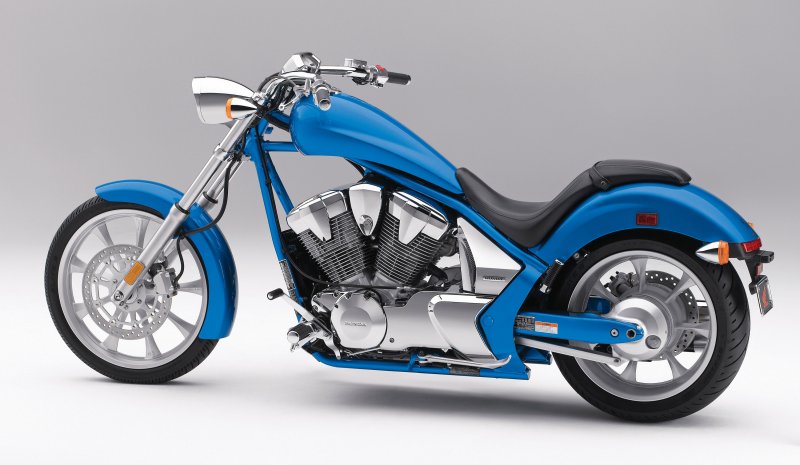 Honda VT 1300 Fury обои