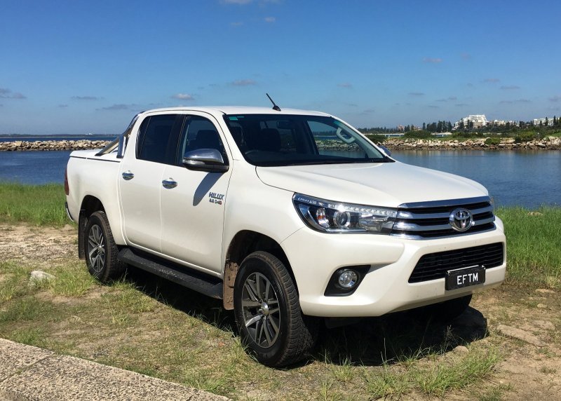 Toyota Hilux 1