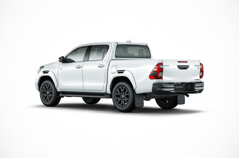 Toyota Land 300 gr Sport