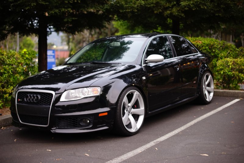Audi a4 b7 черная