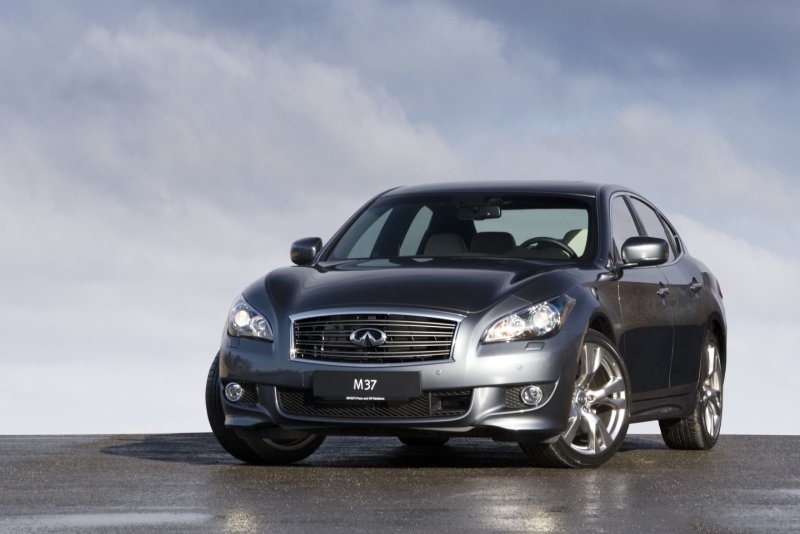 Infiniti g37 2013