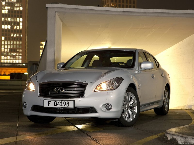 Infiniti fx30 3.0 8200883027