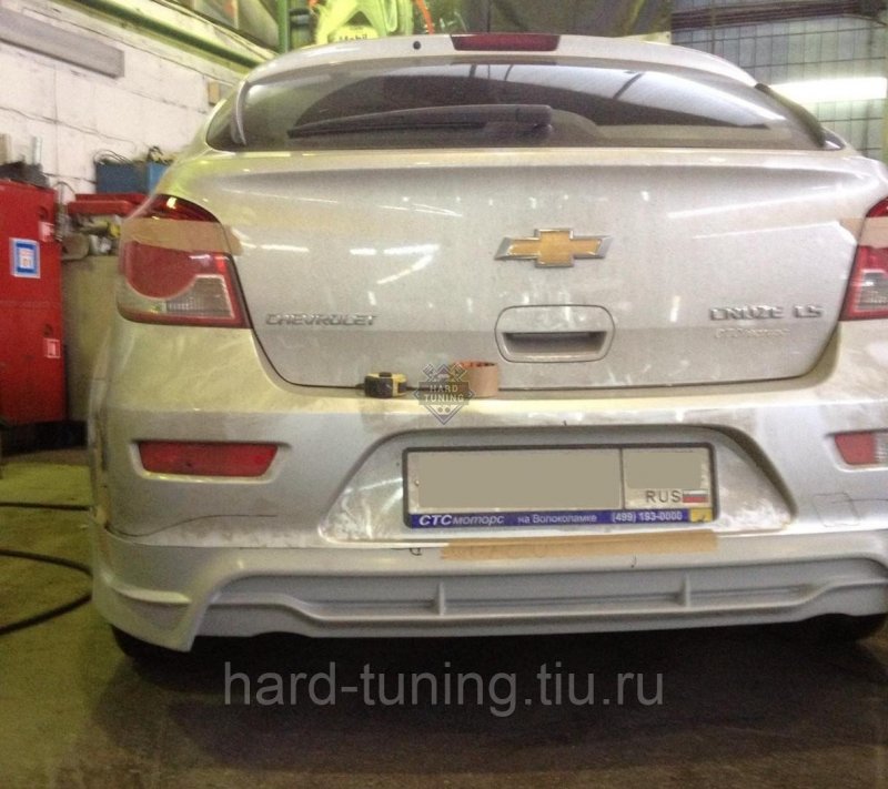 Задний бампер Chevrolet Cruze хэтчбек 2012