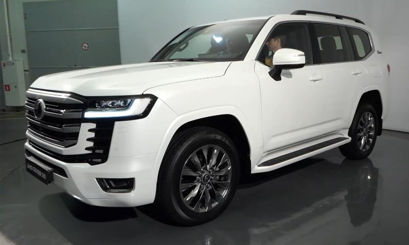 Toyota Land Cruiser 300